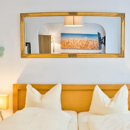 Ein Bett Im Norden: Feld #110718 Apartment